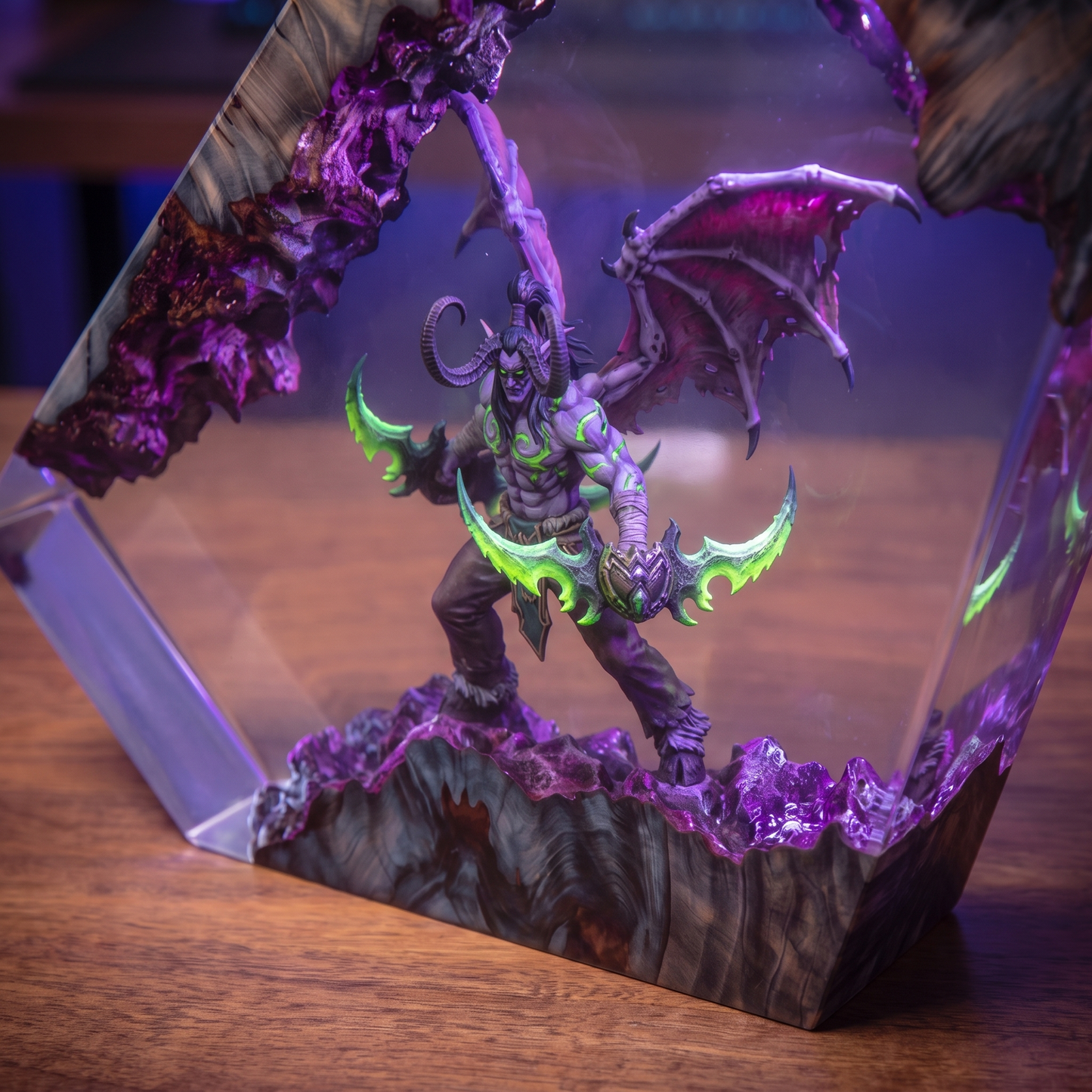 Handcrafted Resin Lamp ''The Hunter''™ Pre-Order (2 MONTHS)