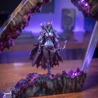 Handcrafted Resin Lamp ''The Runner''™ Pre-Order (2 MONTHS)